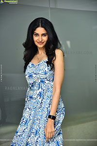 Manasa Varanasi at Couple Friendly Interview, HD Gallery