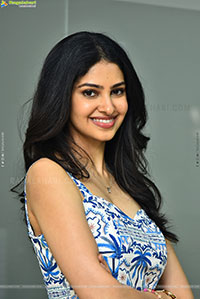 Manasa Varanasi at Couple Friendly Interview, HD Gallery