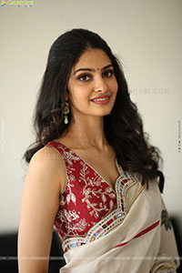 Manasa Varanasi at Couple Friendly Thanks Meet