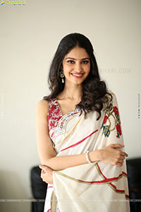 Manasa Varanasi at Couple Friendly Thanks Meet