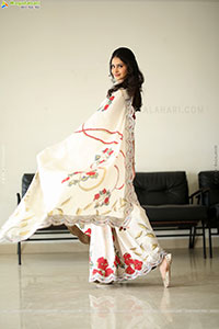 Manasa Varanasi at Couple Friendly Thanks Meet