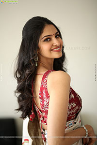 Manasa Varanasi at Couple Friendly Thanks Meet