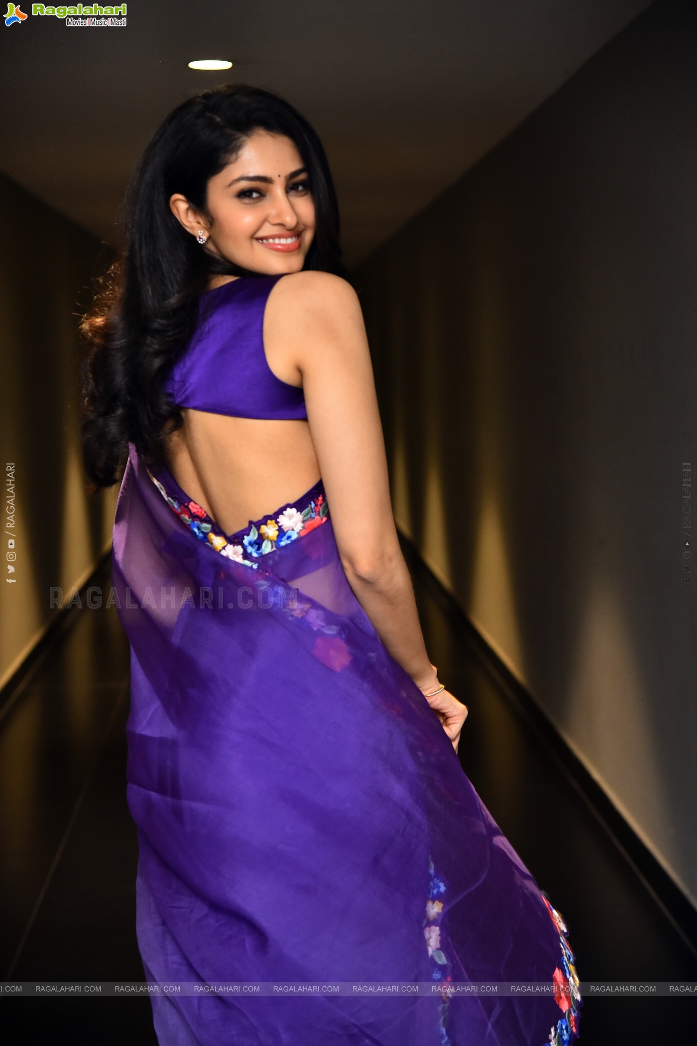 Manasa Varanasi at Couple Friendly Trailer Launch, HD Gallery