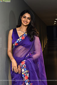 Manasa Varanasi at Couple Friendly Trailer Launch