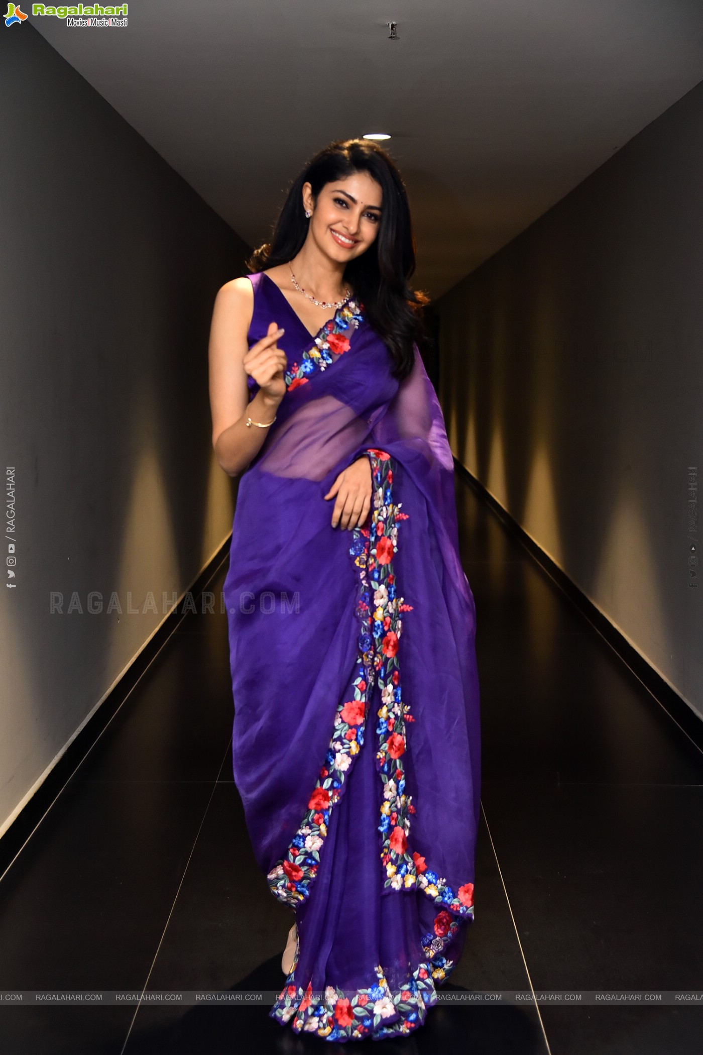 Manasa Varanasi at Couple Friendly Trailer Launch, HD Gallery