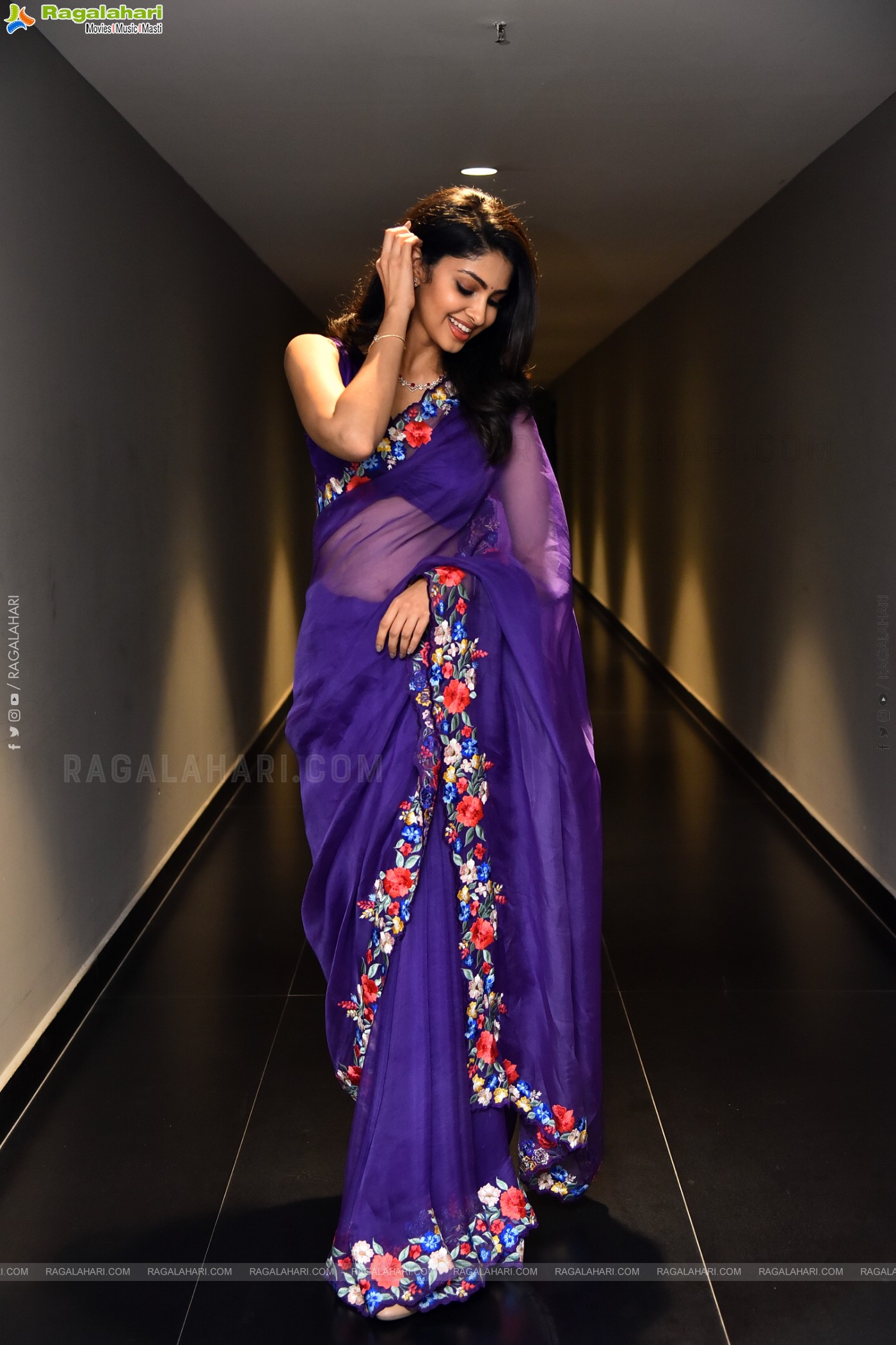 Manasa Varanasi at Couple Friendly Trailer Launch, HD Gallery