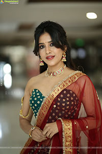 Nabha Natesh at Swayambhu Teaser Launch