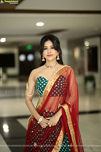 Nabha Natesh at Swayambhu Teaser Launch