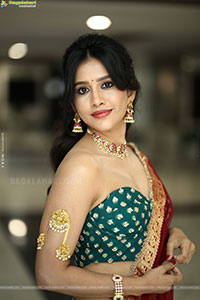 Nabha Natesh at Swayambhu Teaser Launch