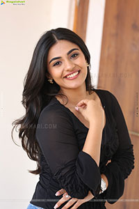 Nayan Sarika at Vishnu Vinyasam Movie Interview