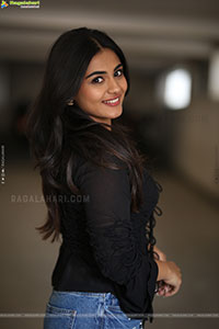 Nayan Sarika at Vishnu Vinyasam Movie Interview