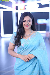 Nayan Sarika at Vishnu Vinyasam Teaser Launch Event