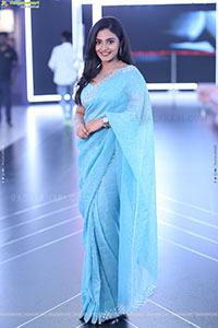 Nayan Sarika at Vishnu Vinyasam Teaser Launch Event