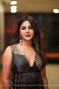 Samyuktha Menon at Swayambhu Teaser Launch, HD Gallery