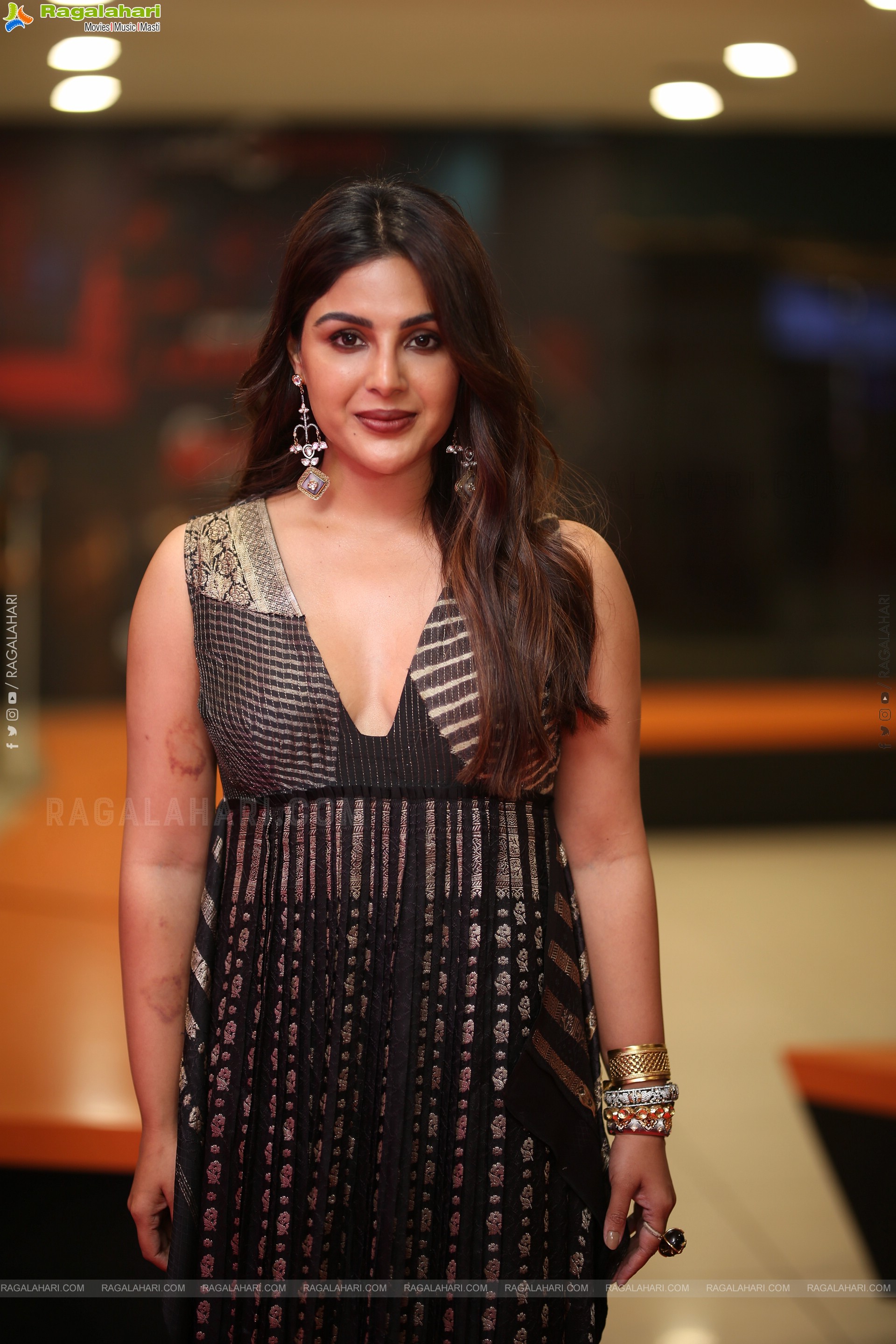 Samyuktha Menon at Swayambhu Teaser Launch, HD Gallery