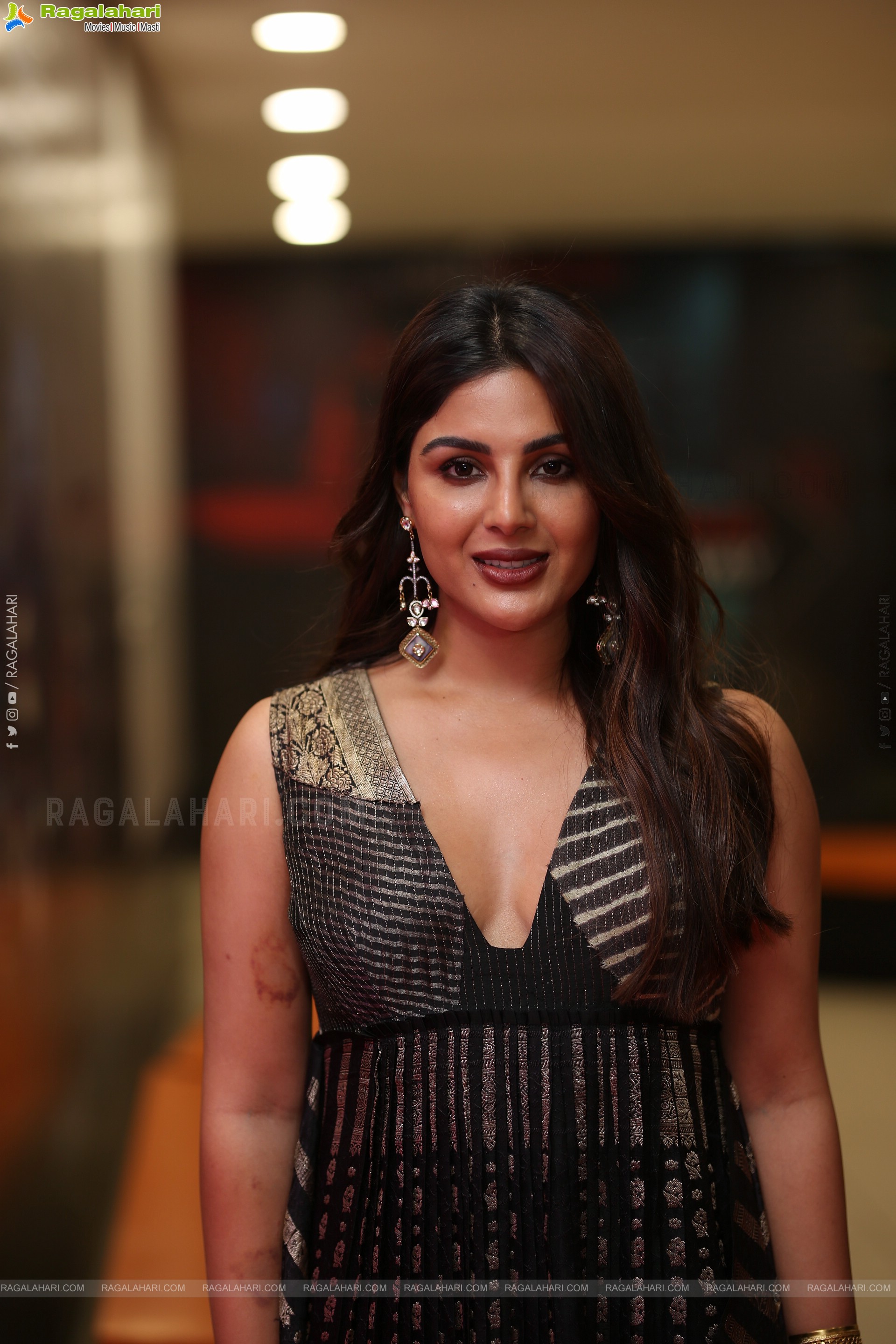 Samyuktha Menon at Swayambhu Teaser Launch, HD Gallery