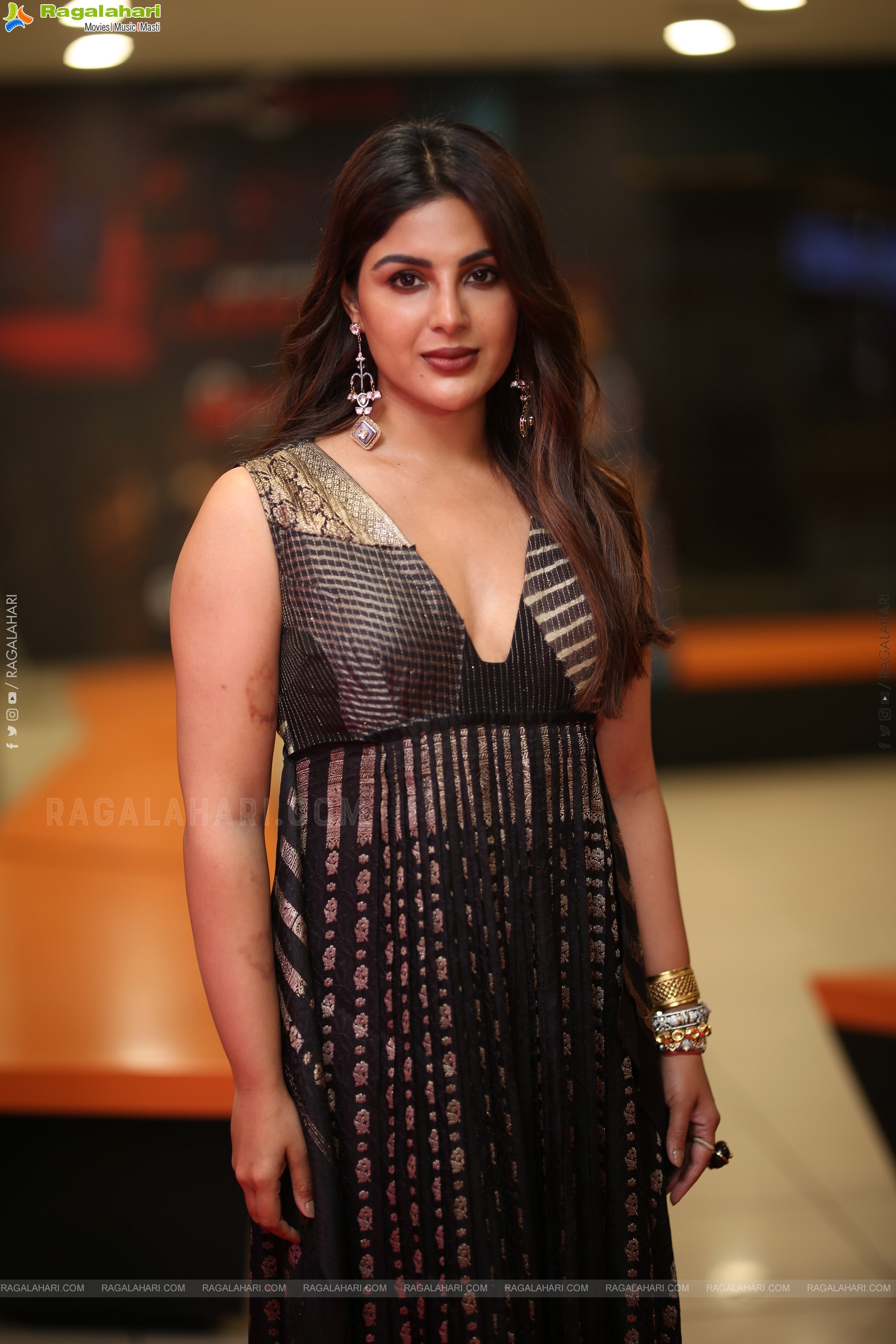 Samyuktha Menon at Swayambhu Teaser Launch, HD Gallery