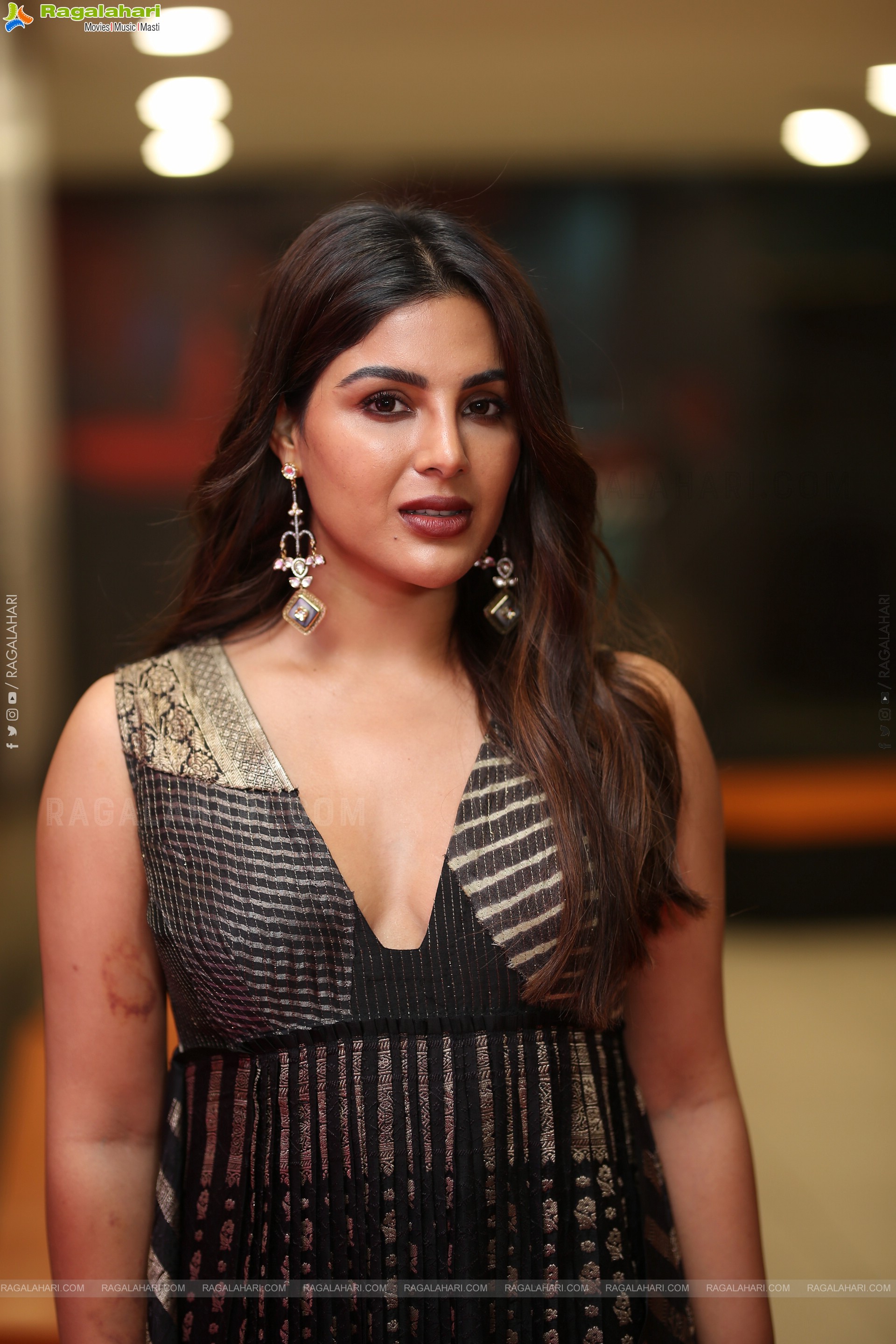 Samyuktha Menon at Swayambhu Teaser Launch, HD Gallery