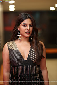 Samyuktha Menon at Swayambhu Teaser Launch, HD Gallery