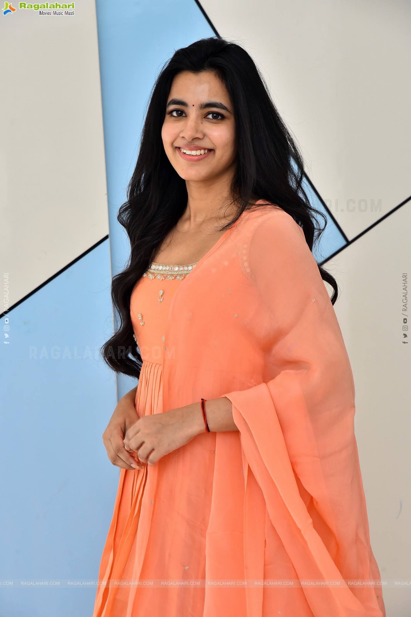 Shivani Nagaram at Hey Balwanth Movie Interview, HD Gallery