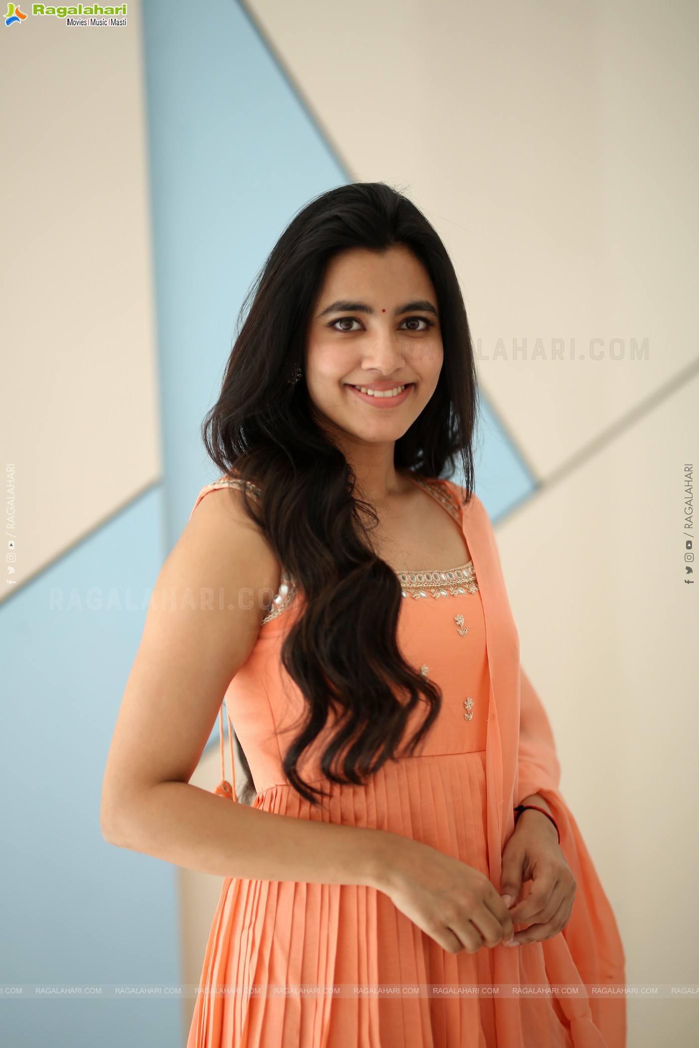 Shivani Nagaram at Hey Balwanth Movie Interview, HD Gallery