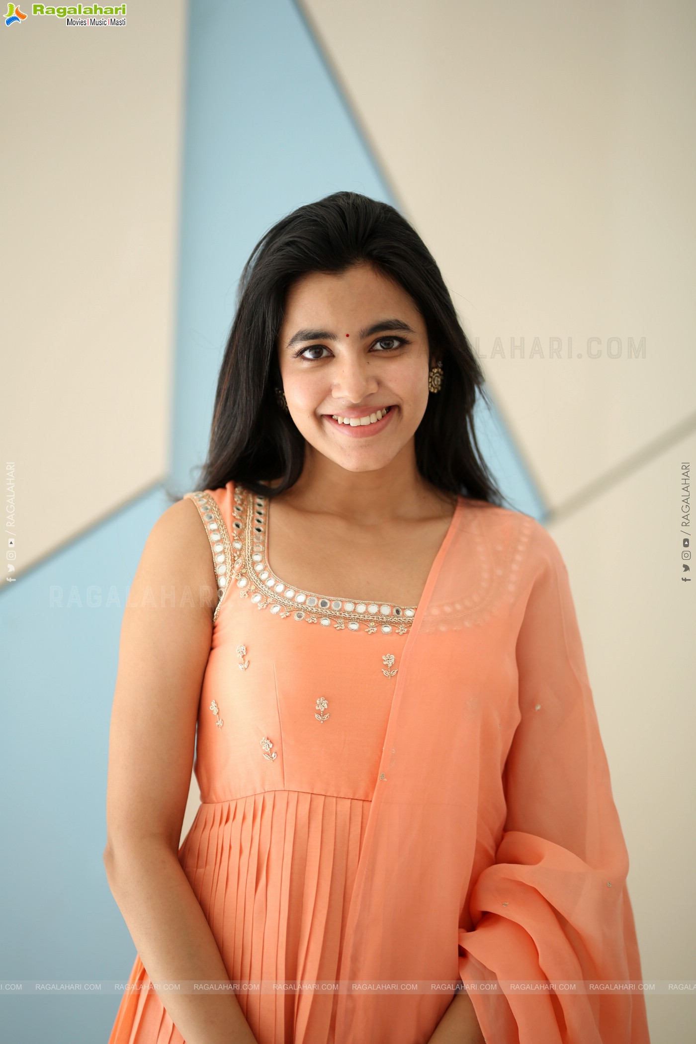 Shivani Nagaram at Hey Balwanth Movie Interview, HD Gallery
