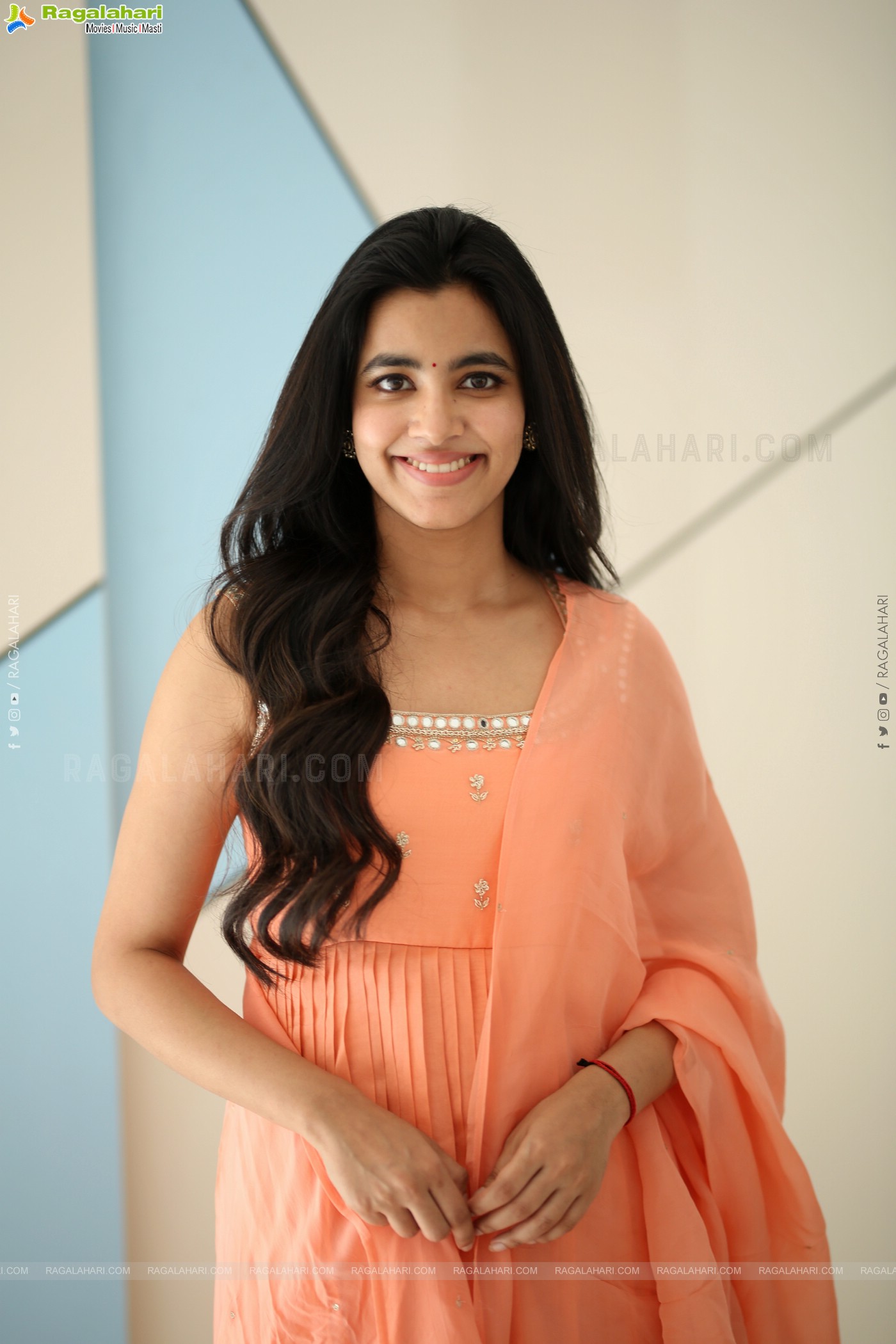 Shivani Nagaram at Hey Balwanth Movie Interview, HD Gallery