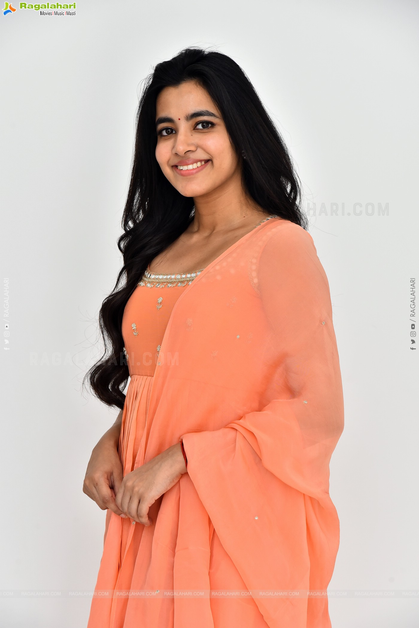 Shivani Nagaram at Hey Balwanth Movie Interview, HD Gallery