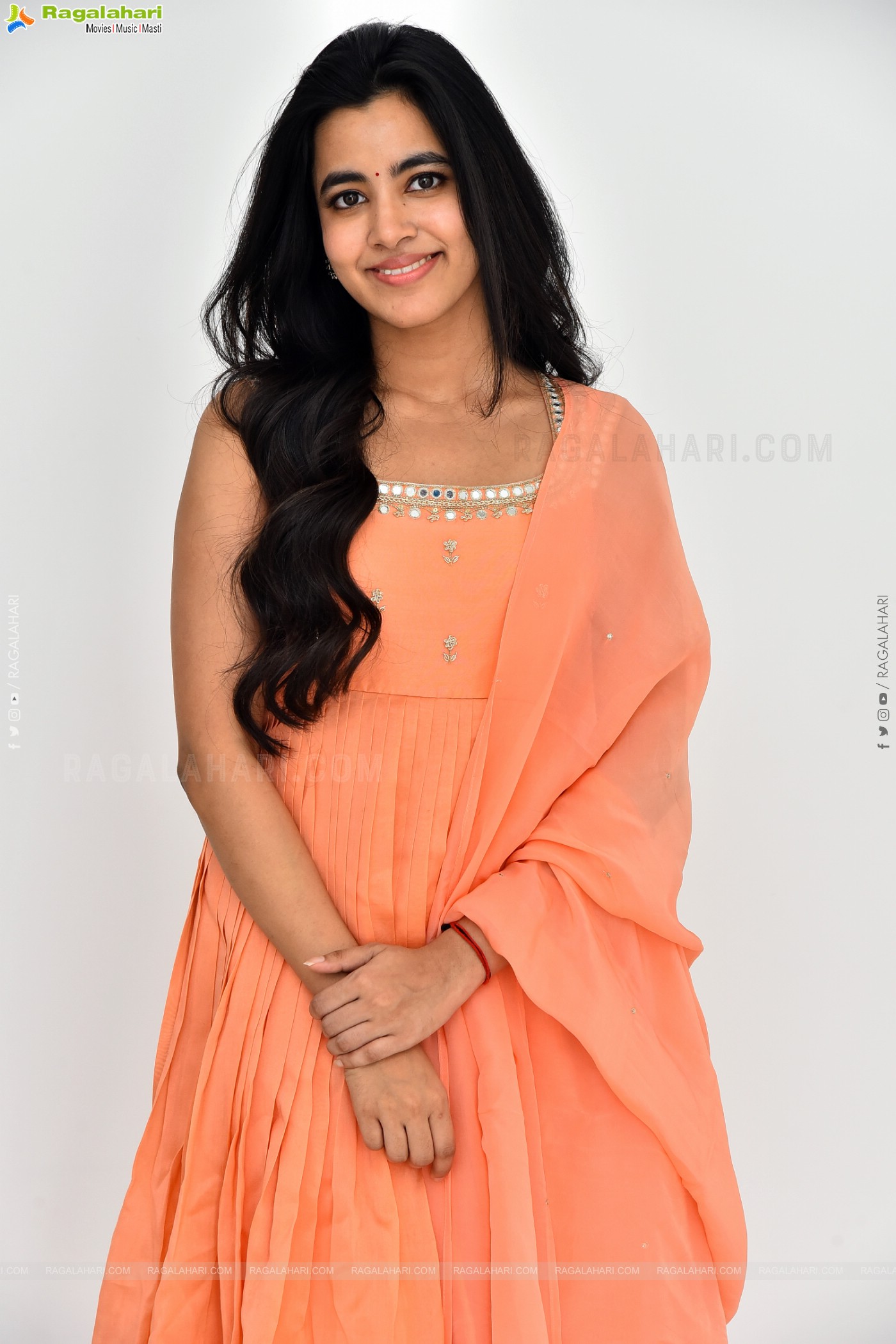 Shivani Nagaram at Hey Balwanth Movie Interview, HD Gallery