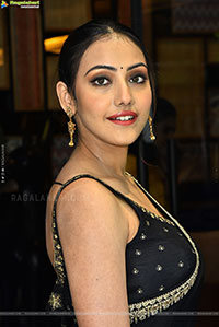 Shreyasi Sen at Nilave Movie Pre Release Event