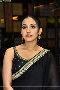 Shreyasi Sen at Nilave Movie Pre Release Event