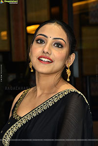 Shreyasi Sen at Nilave Movie Pre Release Event