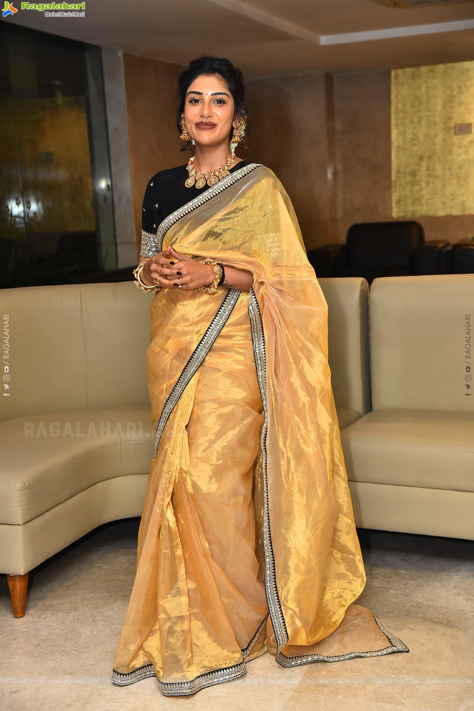 Supritha at Amaravathiki Aahwanam Pre Release, HD Gallery