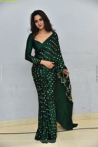 Teju Ashwini Beautiful Stills in Green Saree, HD Gallery