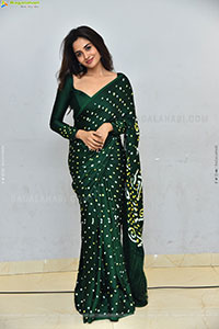 Teju Ashwini Beautiful Stills in Green Saree, HD Gallery