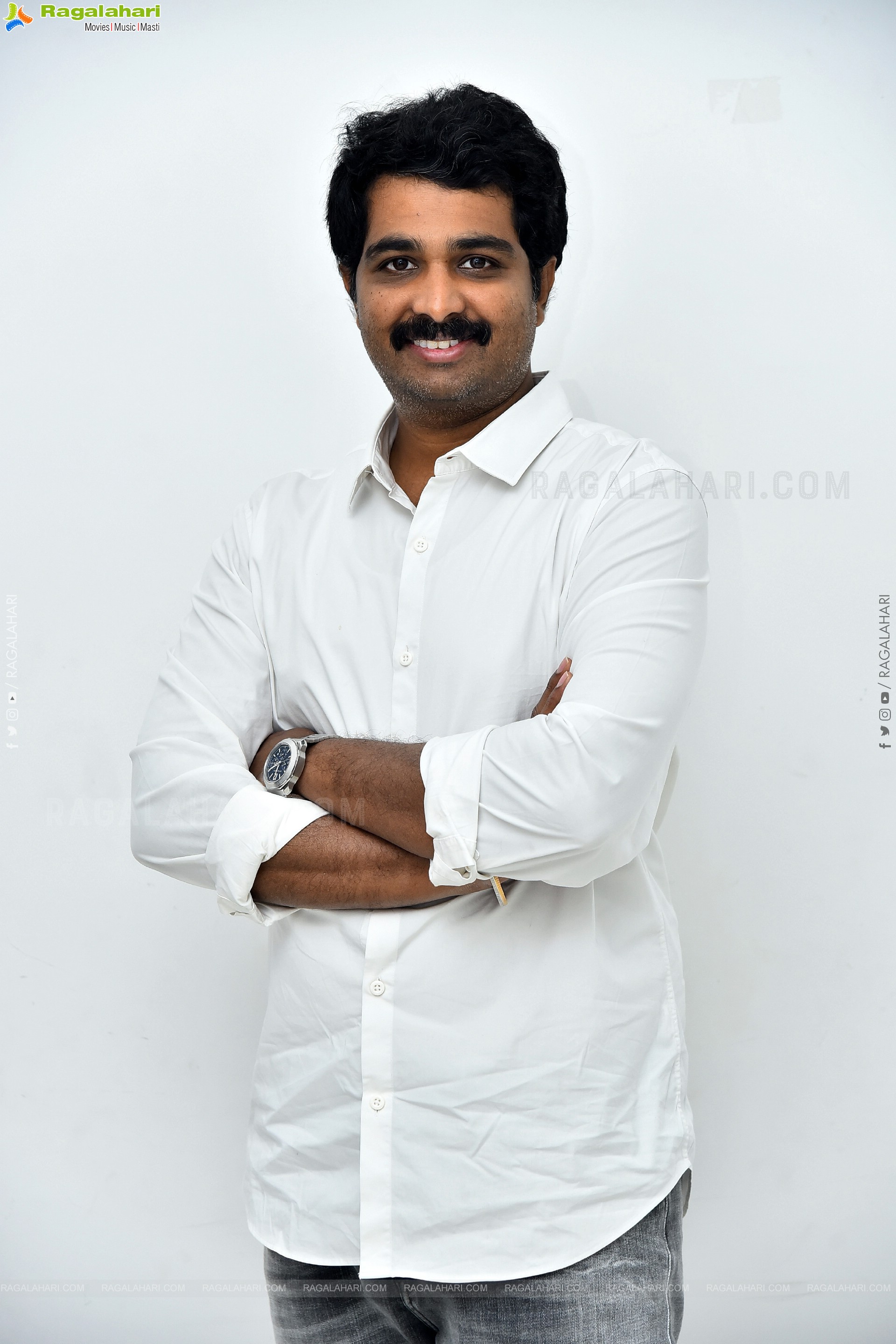 Vamsi Nandipati at Hey Bhagawan Movie Interview, HD Gallery