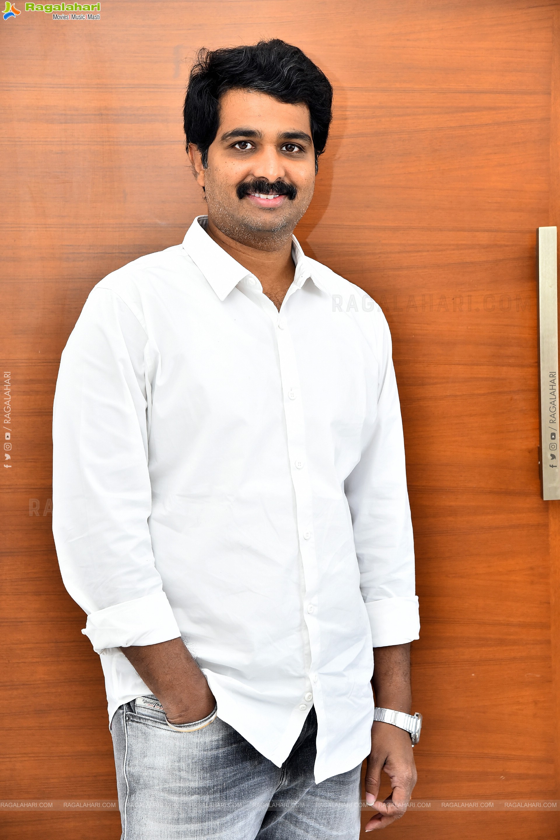 Vamsi Nandipati at Hey Bhagawan Movie Interview, HD Gallery