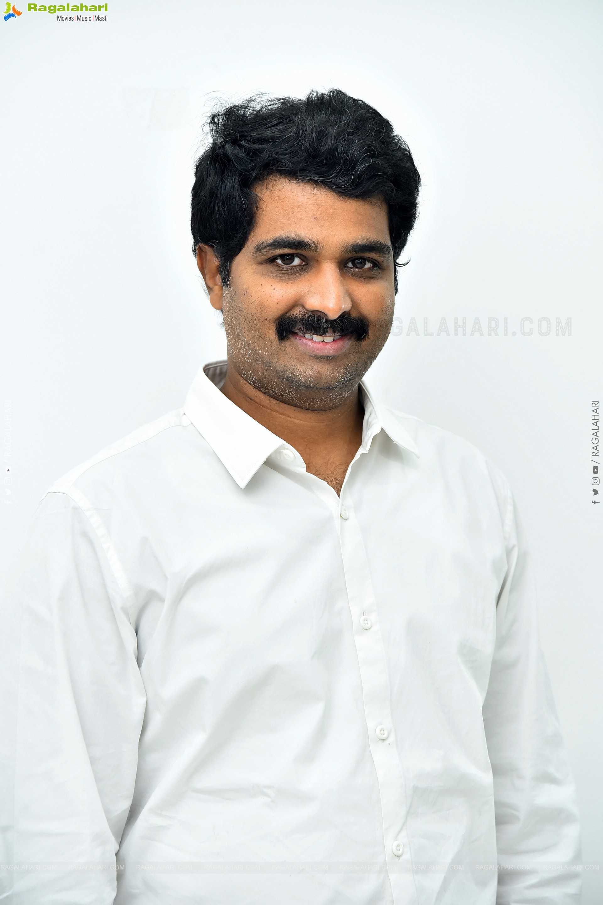 Vamsi Nandipati at Hey Bhagawan Movie Interview, HD Gallery