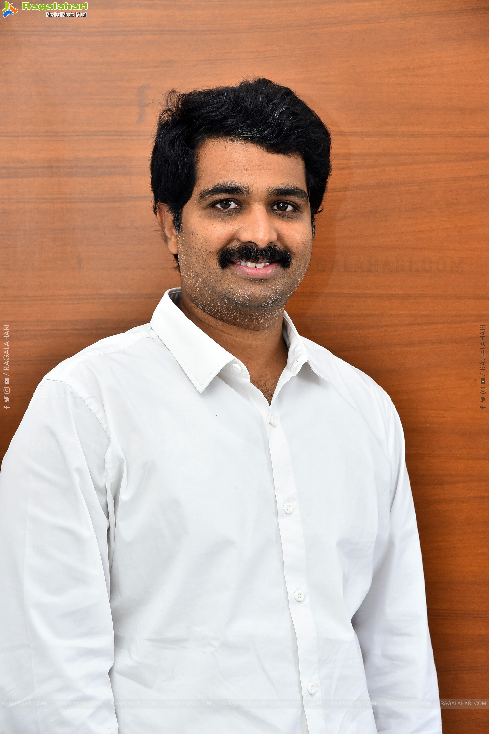 Vamsi Nandipati at Hey Bhagawan Movie Interview, HD Gallery