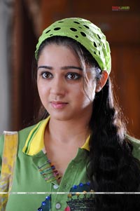 Charmi in Sye Aata