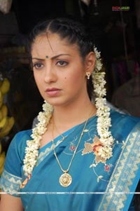 Gurleen Chopra in Konaseemalo Chittamma Kittayya