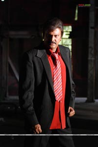 Mohan Babu in Raju Maharaju