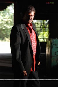 Mohan Babu in Raju Maharaju