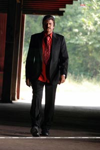 Mohan Babu in Raju Maharaju