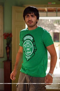 Sharwanand in Raju Maharaju