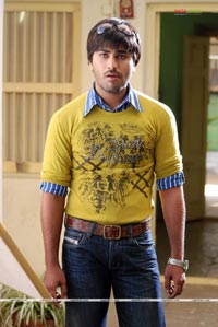 Sharwanand in Raju Maharaju