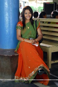 Swetha Basu Prasad Photo Gallery