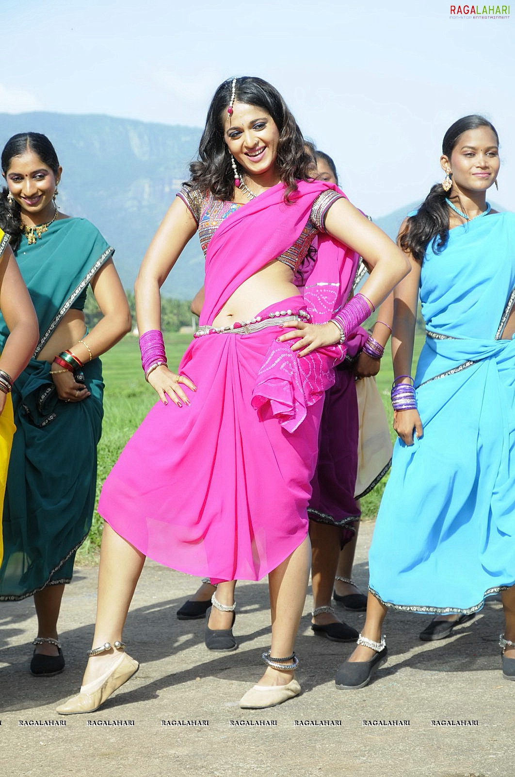 Anushka Shetty Puliveta Stills, HD Gallery, Images