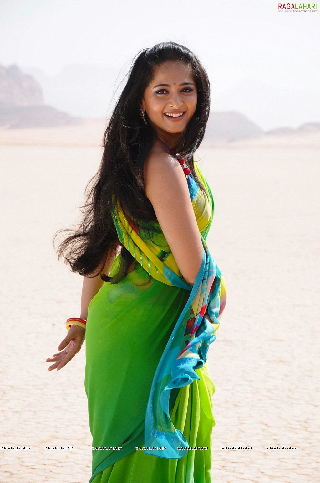 Anushka Shetty Ragada Stills, HD Gallery, Images