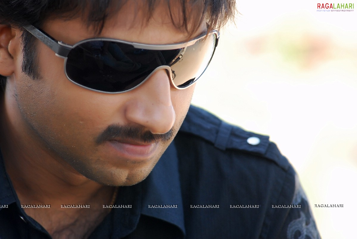 Gopichand (Hi-Res)